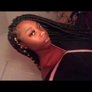 Meet your Posher, Ashley